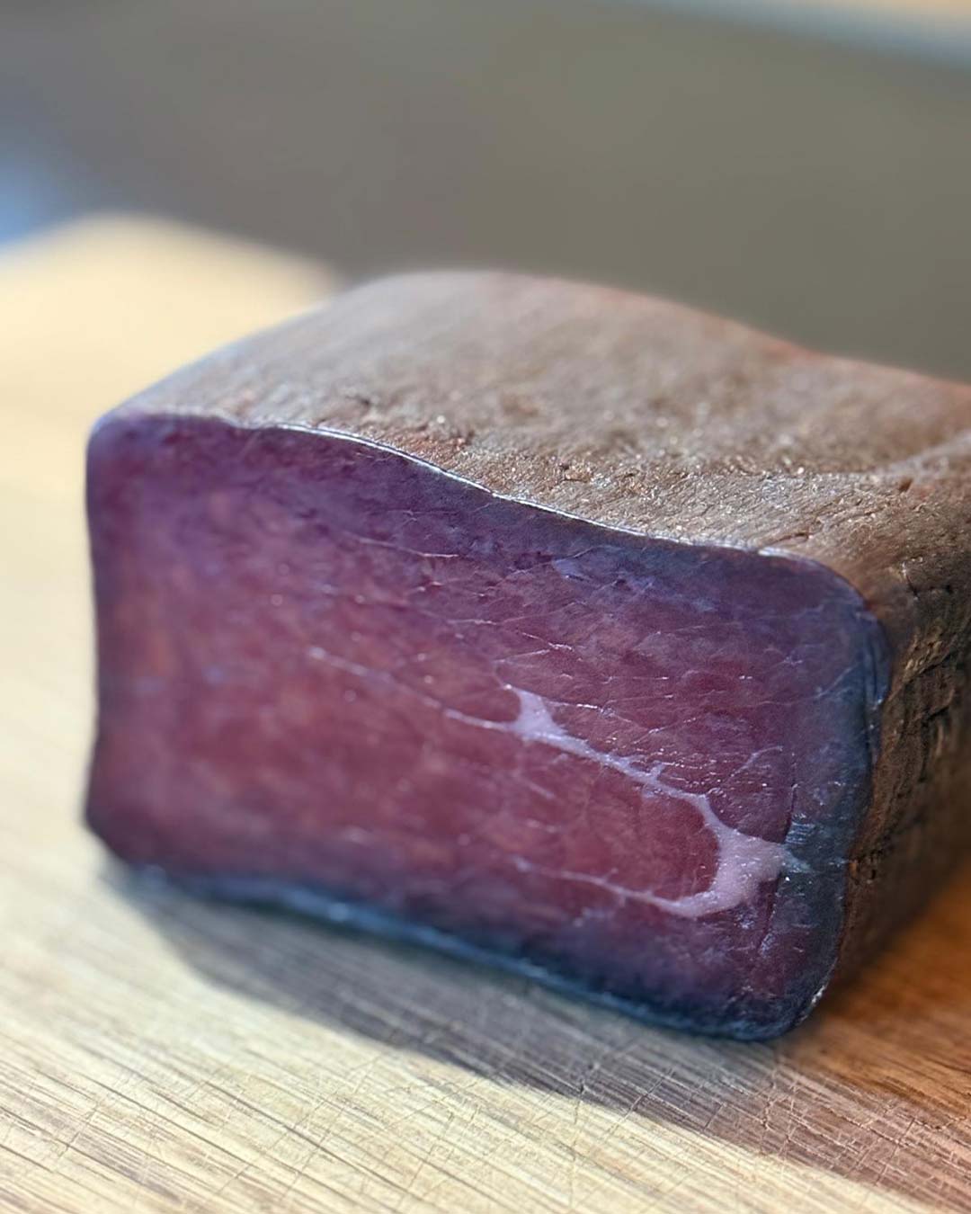 Prosciutto di manzo affumicato pregiato 330g