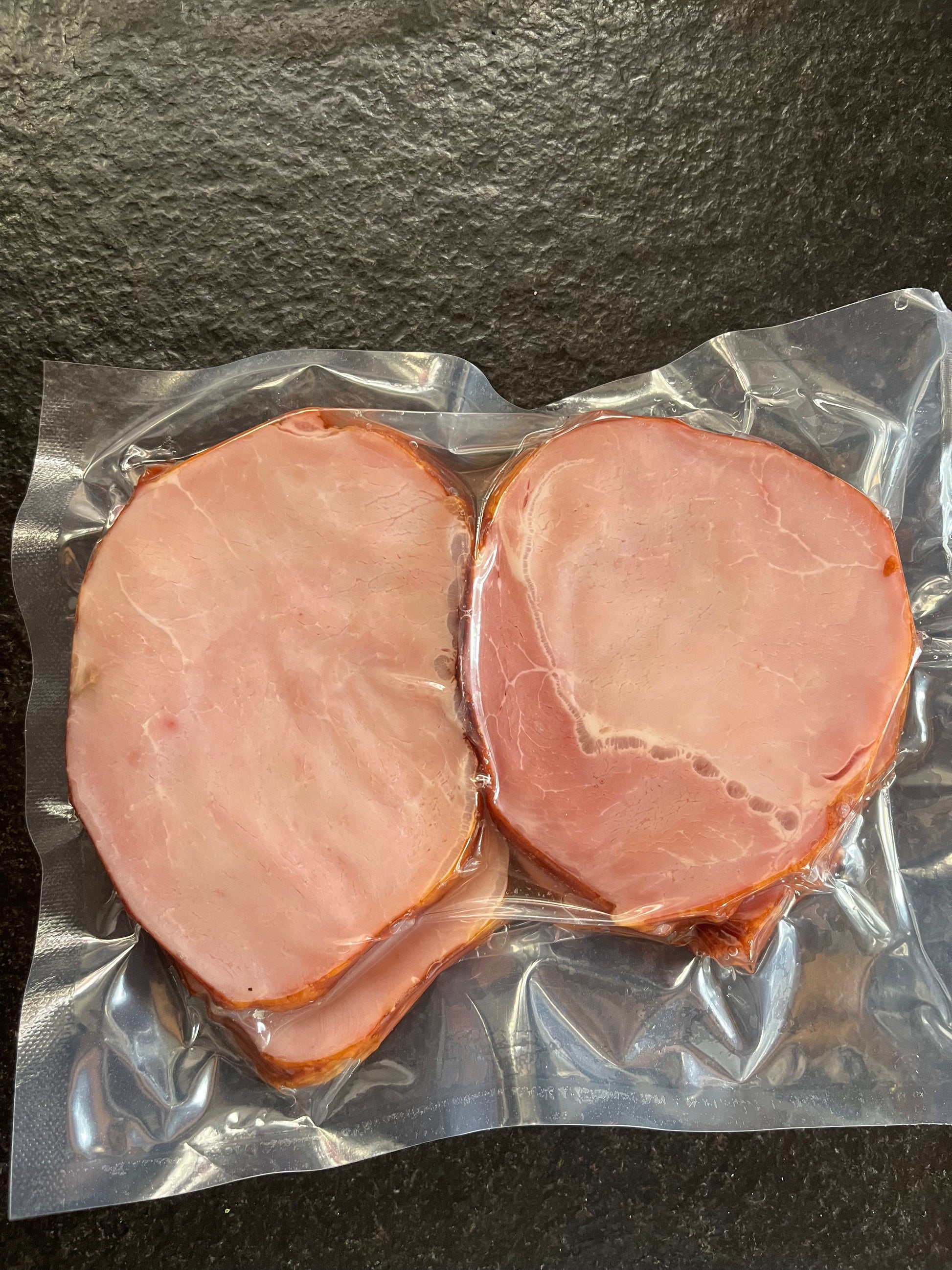 Carré di maiale affumicato 300g – succoso, saporito e regionale
